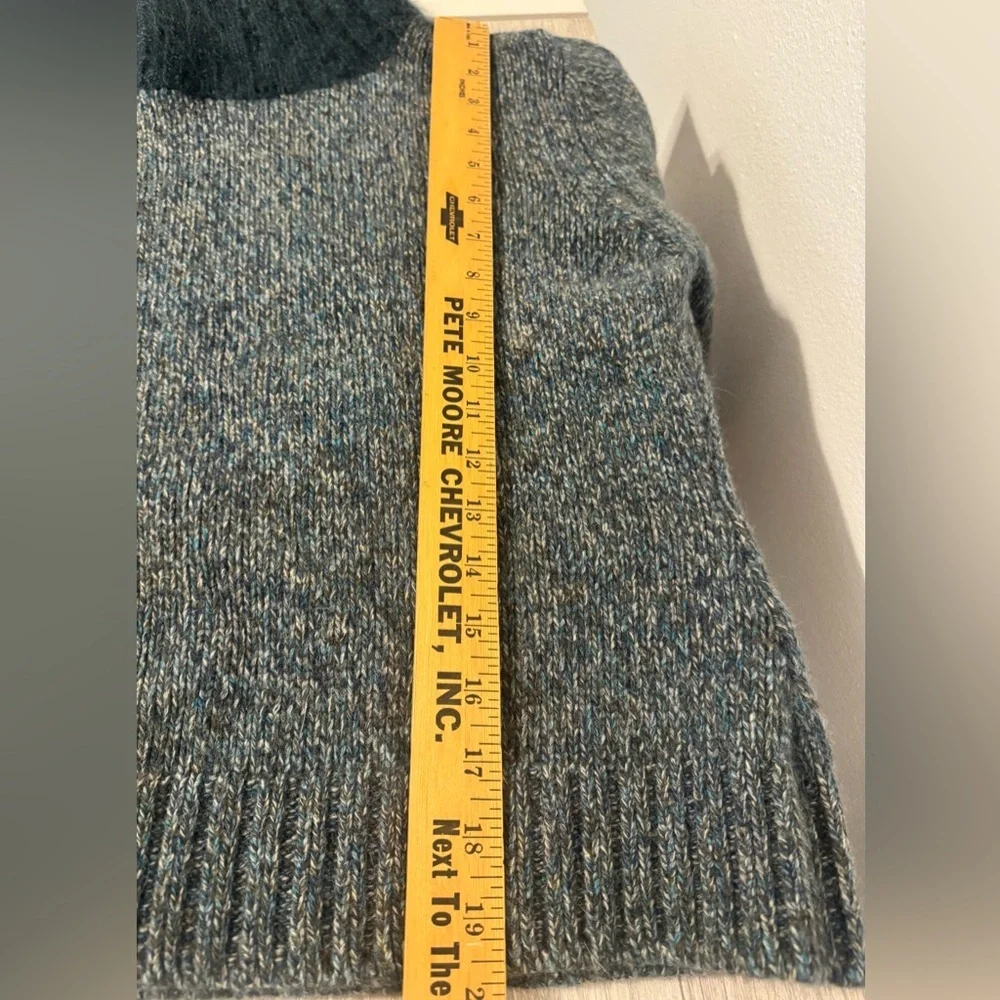 VTG Givenchy Boutique Sweater 80s Wool Blend Fuzzy Collar Made in Japan LG *read - Picture 4 of 9